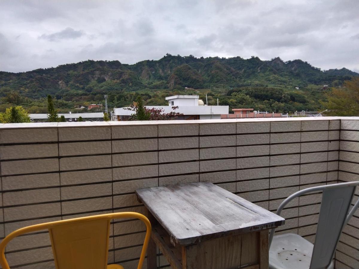 Taitung 臺東火車站 黎亞兒民宿liyar House 青旅客棧 المظهر الخارجي الصورة