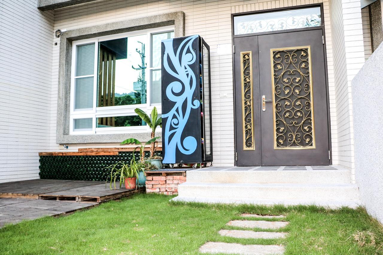 Taitung 臺東火車站 黎亞兒民宿liyar House 青旅客棧 المظهر الخارجي الصورة